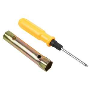 21MM KĽUČ A SKRUTKOVAČ NA VÝMENU SVIEČKY PRE 4TAKTNÉ MOTORY 002088
